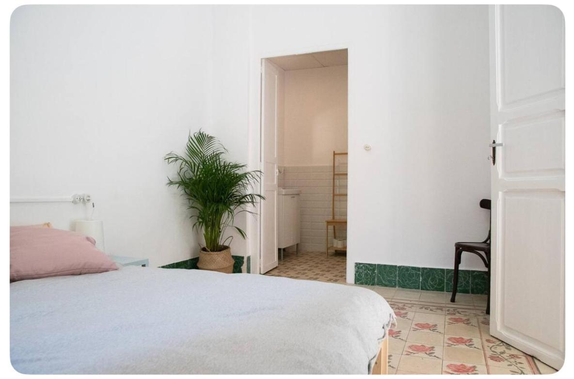 Habitacion Con Bano Privado 1 Cama De Matrimonio บาเลนเซีย ภายนอก รูปภาพ